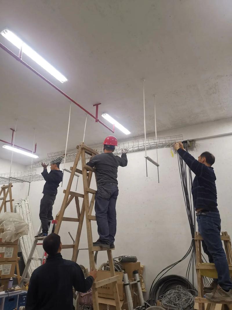 構建數(shù)字神經 智能化弱電工程中通信入戶光纖橋架與ODF架安裝解析
